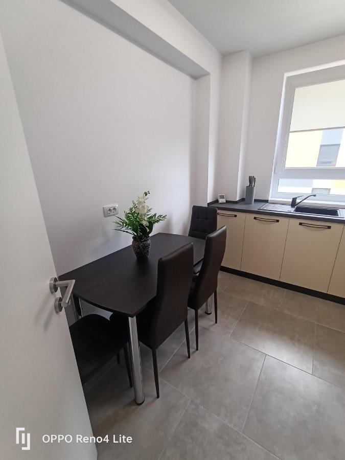 D&N Relax Apartment Braşov Exteriör bild